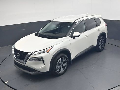 Used 2023 Nissan Rogue SV FWD image 39