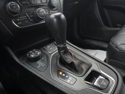 Used 2022 Jeep Cherokee Trailhawk w/ Premium Leather Package image 24