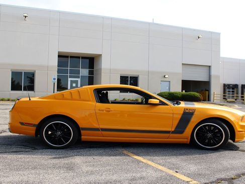 Used 2013 Ford Mustang Boss 302 w/ Boss 302 Accessory Pkg image 12