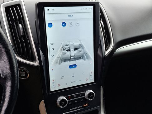 Used 2022 Ford Edge SEL w/ Convenience Package image 17