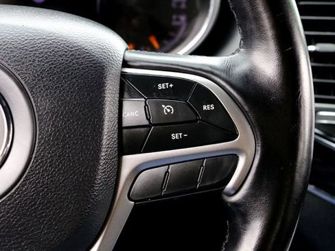 Used 2020 Jeep Grand Cherokee Limited image 13