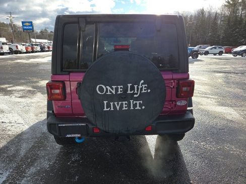 Used 2022 Jeep Wrangler Unlimited Rubicon 4xe w/ Dual Top Group image 89