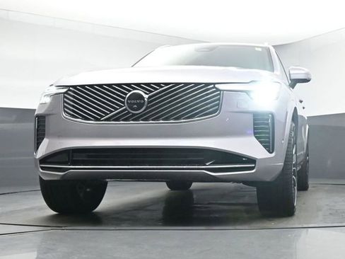 New 2026 Volvo XC90 B6 Plus w/ Protection Package Premier AWD/4WD image 41