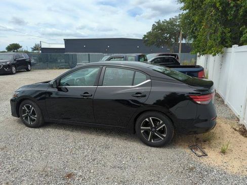 Certified 2024 Nissan Sentra SV FWD image 2