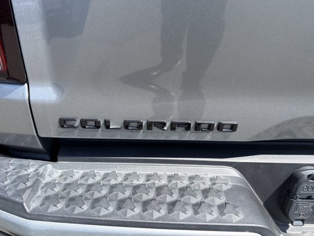Used 2024 Chevrolet Colorado LT w/ LT Convenience Package III AWD/4WD image 45