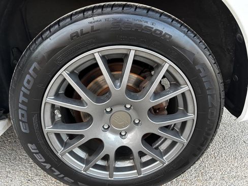 Used 2010 Toyota Matrix image 22