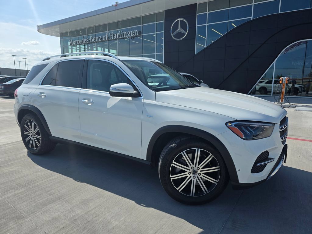 Certified 2025 Mercedes-Benz GLE 450e 4MATIC image 1