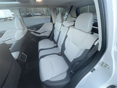 Used 2021 Subaru Forester Premium image 25