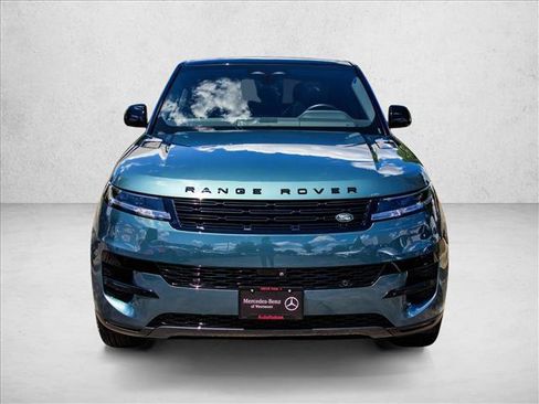 Used 2024 Land Rover Range Rover Sport SE AWD/4WD image 2