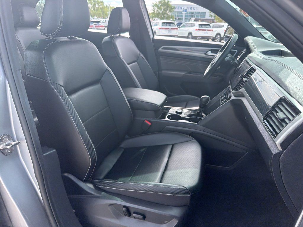 Certified 2023 Volkswagen Atlas Cross Sport SEL AWD/4WD image 27