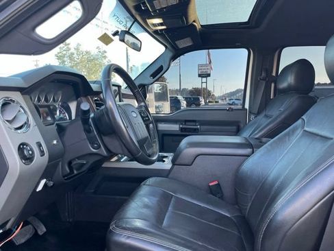 Used 2016 Ford F250 Lariat w/ Lariat Ultimate Package AWD/4WD image 7