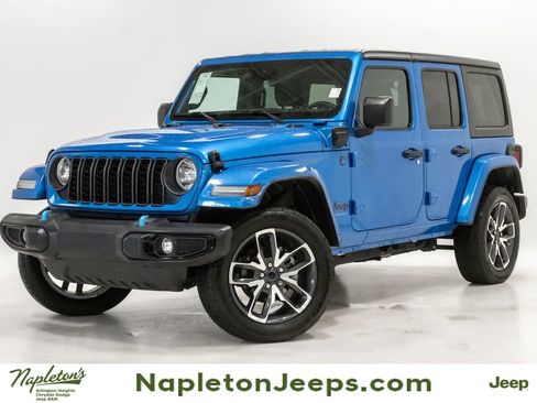 Used 2024 Jeep Wrangler Unlimited w/ Convenience Group AWD/4WD image 1