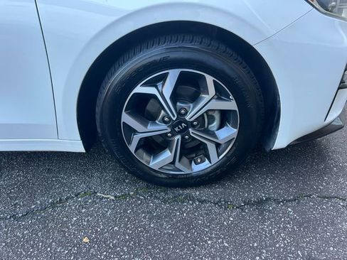 Used 2019 Kia Forte LXS image 32