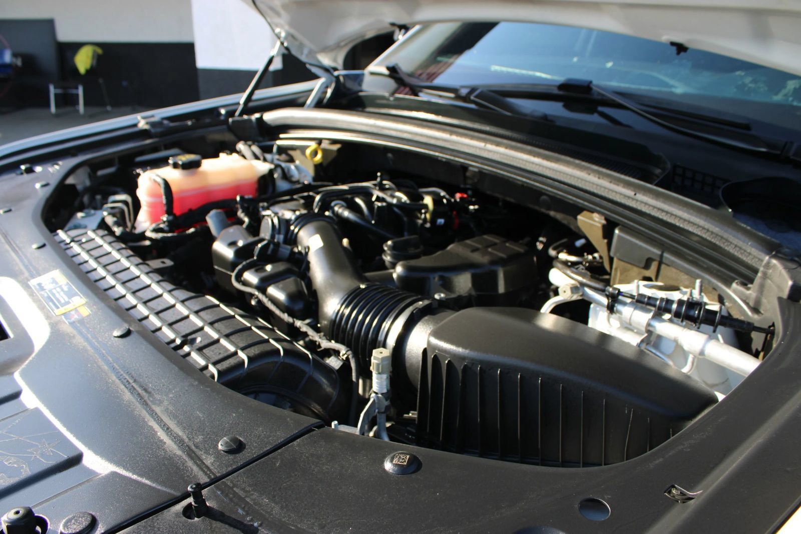 Used 2023 Jeep Grand Cherokee L Laredo RWD image 32