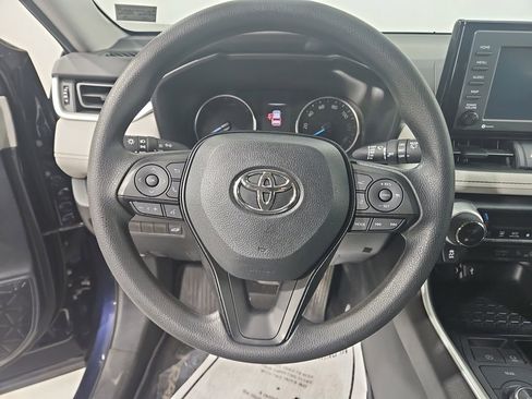 Used 2021 Toyota RAV4 XLE w/ Convenience Package image 14