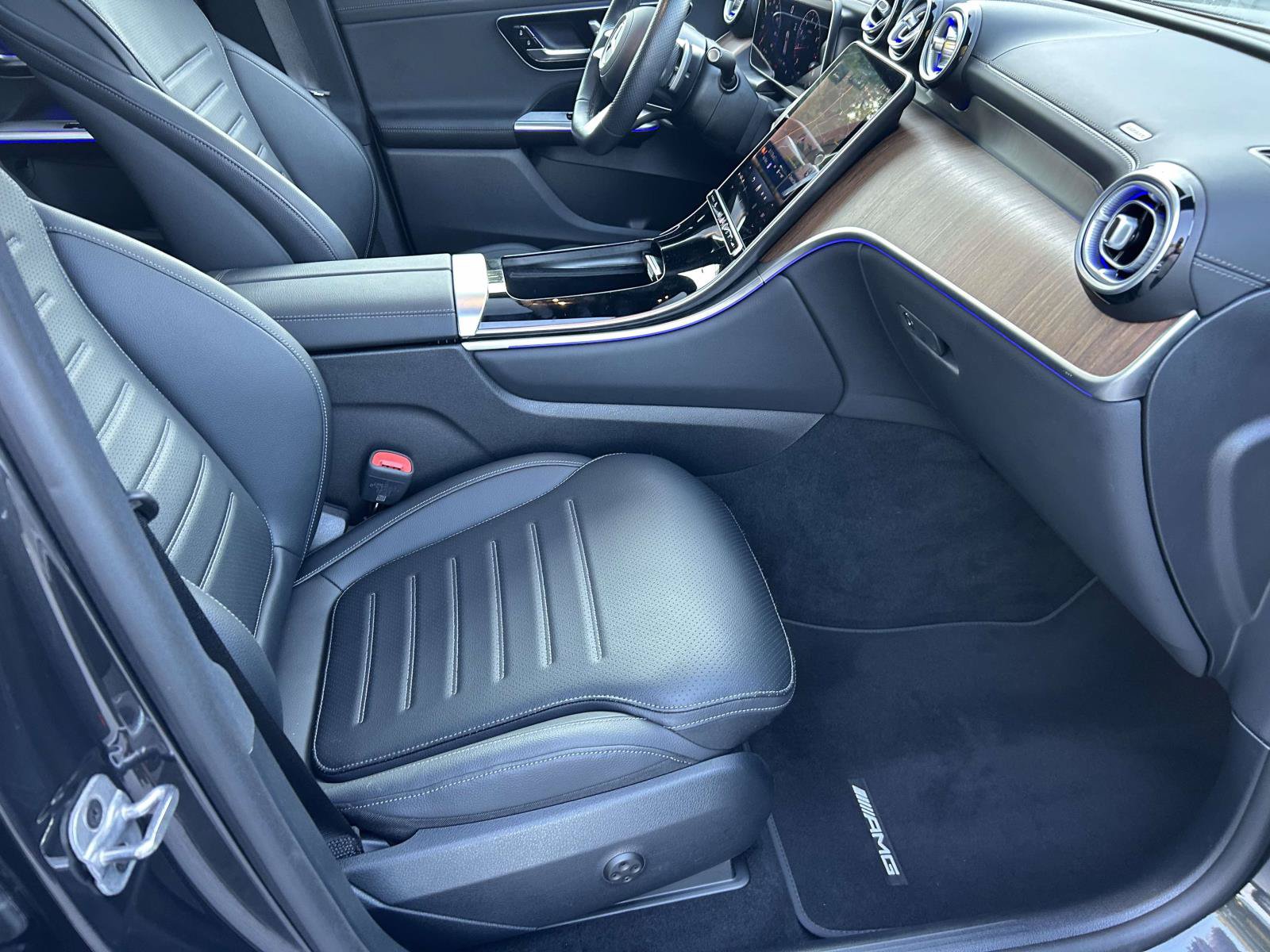 Certified 2025 Mercedes-Benz GLC 300 image 49