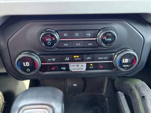 Used 2023 Ford Bronco Badlands AWD/4WD image 15