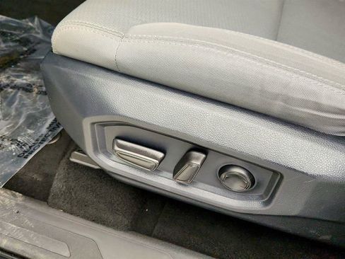 Used 2025 Toyota Tundra SR5 image 11