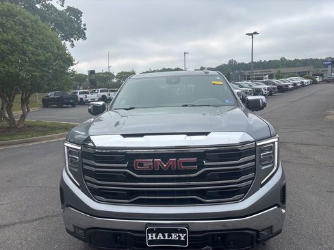 Used 2023 GMC Sierra 1500 SLT w/ SLT Premium Package AWD/4WD image 3