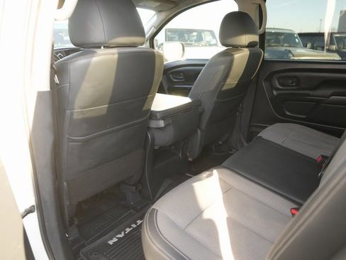Used 2021 Nissan Titan S w/ S Utility Package image 11