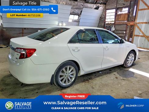 Used 2014 Toyota Camry XLE w/ Leather Package FWD image 4