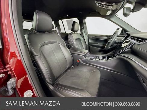 Used 2024 Jeep Grand Cherokee Altitude image 26