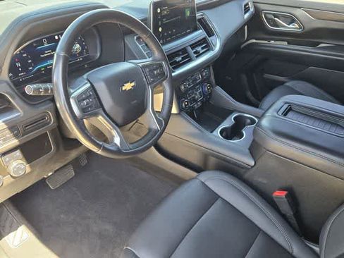 Used 2022 Chevrolet Tahoe LT w/ Luxury Package image 2