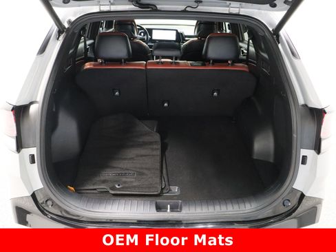 Used 2023 Kia Sportage SX image 35