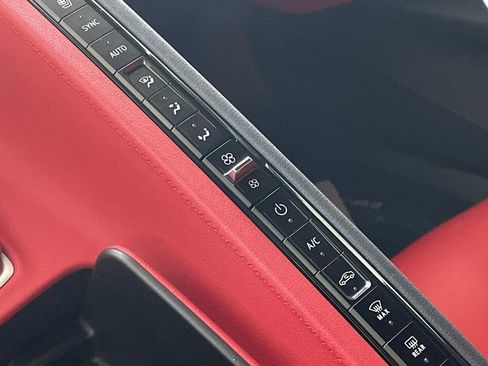 Used 2023 Chevrolet Corvette Stingray Preferred Cpe w/ Z51 Performance Package image 24