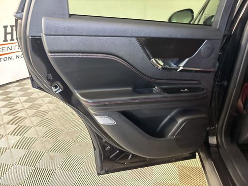 Used 2023 Lincoln Corsair Reserve w/ Equipment Group 201A image 19