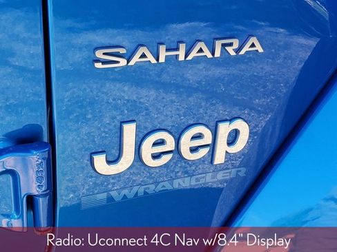 Used 2023 Jeep Wrangler Unlimited Sahara w/ Cold Weather Group AWD/4WD image 7
