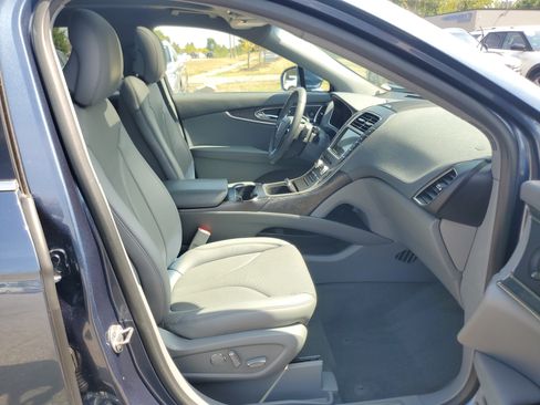 Used 2019 Lincoln Nautilus Reserve AWD/4WD image 9