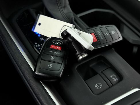 Used 2024 Toyota Grand Highlander AWD image 42