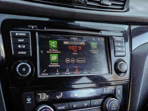 Used 2022 Nissan Rogue Sport SL image 28