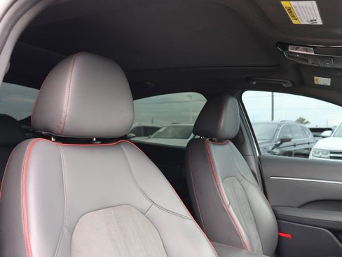 Used 2021 Hyundai Sonata SEL Plus w/ Tech Package image 12