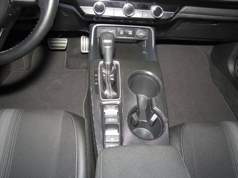 Certified 2025 Honda Civic Sport image 15