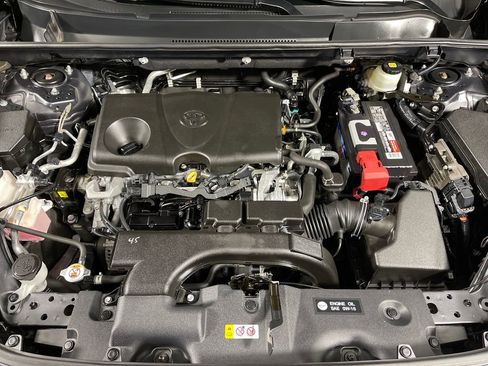 Certified 2021 Toyota RAV4 XLE FWD image 9