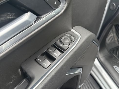 New 2026 GMC Sierra 1500 Elevation image 16