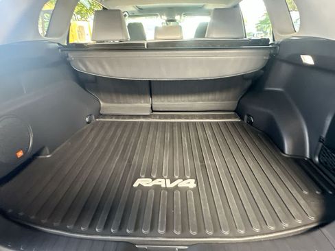 Used 2025 Toyota RAV4 Limited FWD image 25