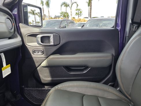 New 2026 Jeep Gladiator Mojave AWD/4WD image 13