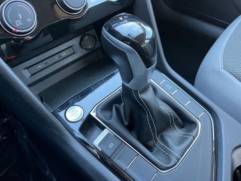 Used 2024 Volkswagen Taos S image 39