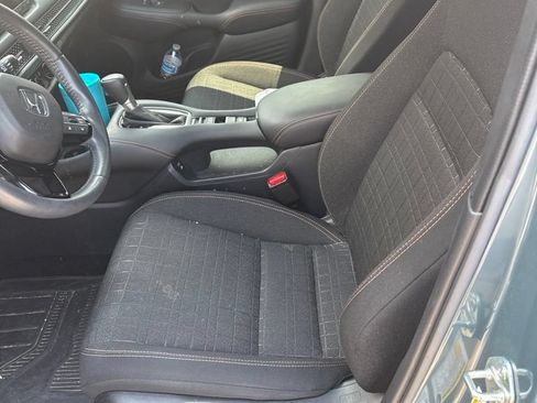 Used 2024 Honda HR-V Sport image 4