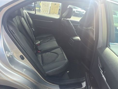 Used 2022 Toyota Camry XLE w/ Cold Weather Package FWD image 35