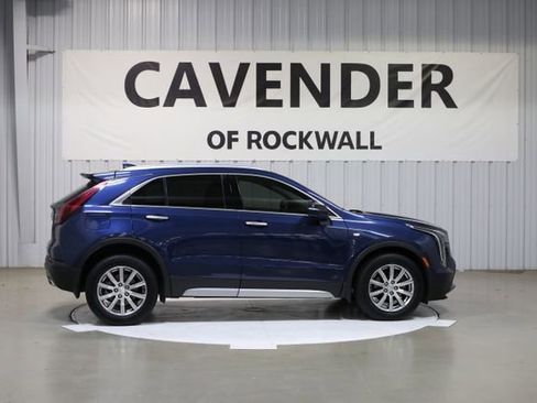 Used 2022 Cadillac XT4 Premium Luxury w/ Technology Package image 6