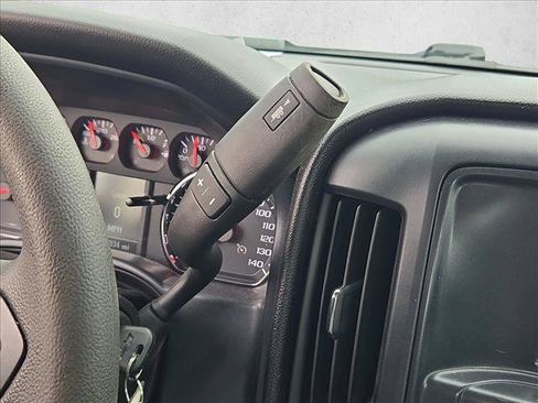 Used 2018 Chevrolet Silverado 1500 W/T RWD image 11
