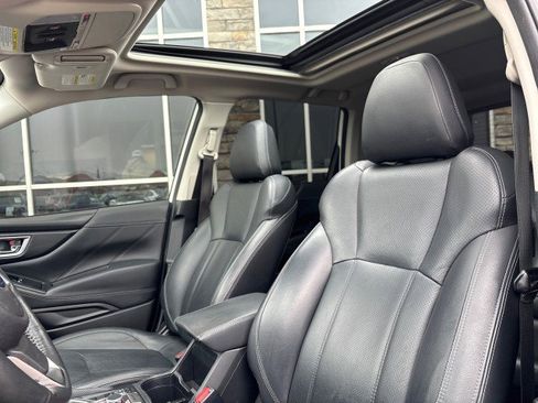 Used 2019 Subaru Forester Limited image 26