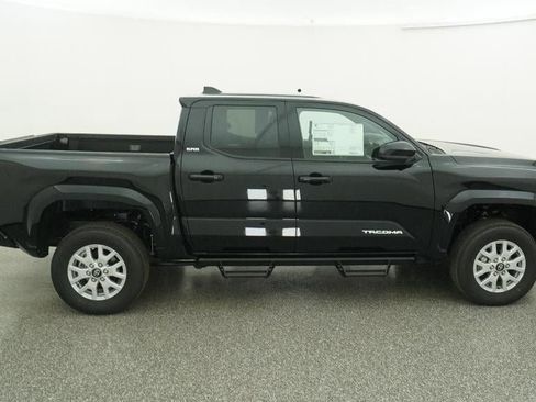 New 2025 Toyota Tacoma SR5 image 11