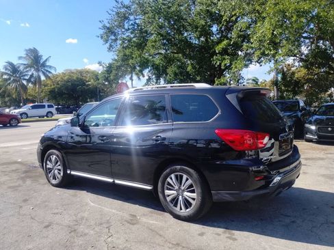 Used 2018 Nissan Pathfinder SL FWD image 6