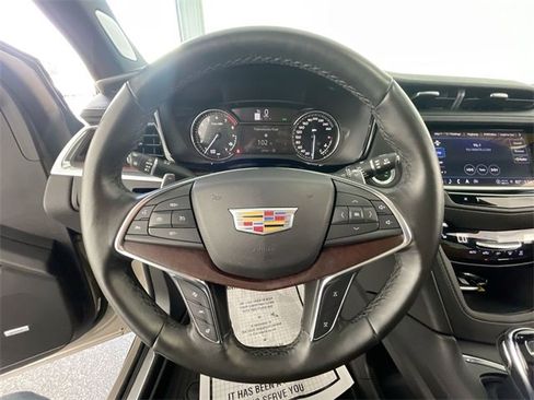 Used 2023 Cadillac XT5 Sportv image 38