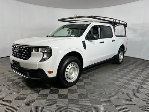 Used 2025 Ford Maverick XLT w/ Equipment Group 302A image 10